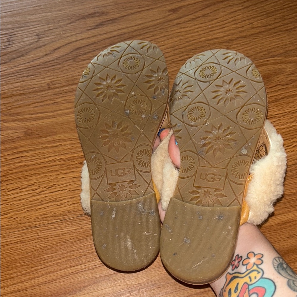 UGG Cream Tan Sheepskin Sandals - Picture 5 of 5